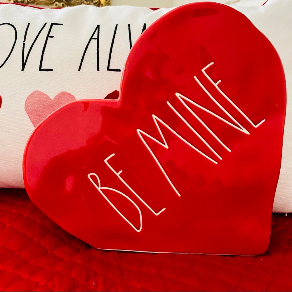Rae Dunn Valentine B Mine Large Ceramic Heart SOLD - Picture 1 of 4